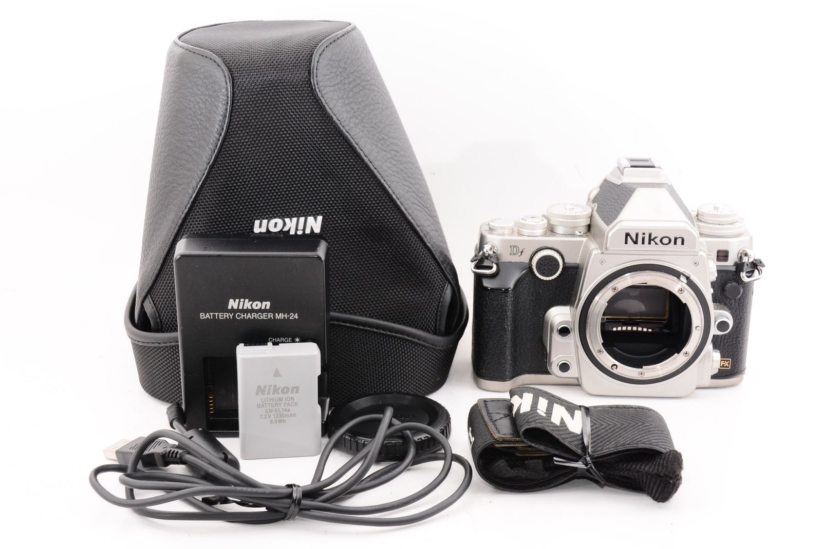 Nikon デジタル一眼レフカメラ Df シルバーDFSL 百獣の買取王カメライオン メルカリ