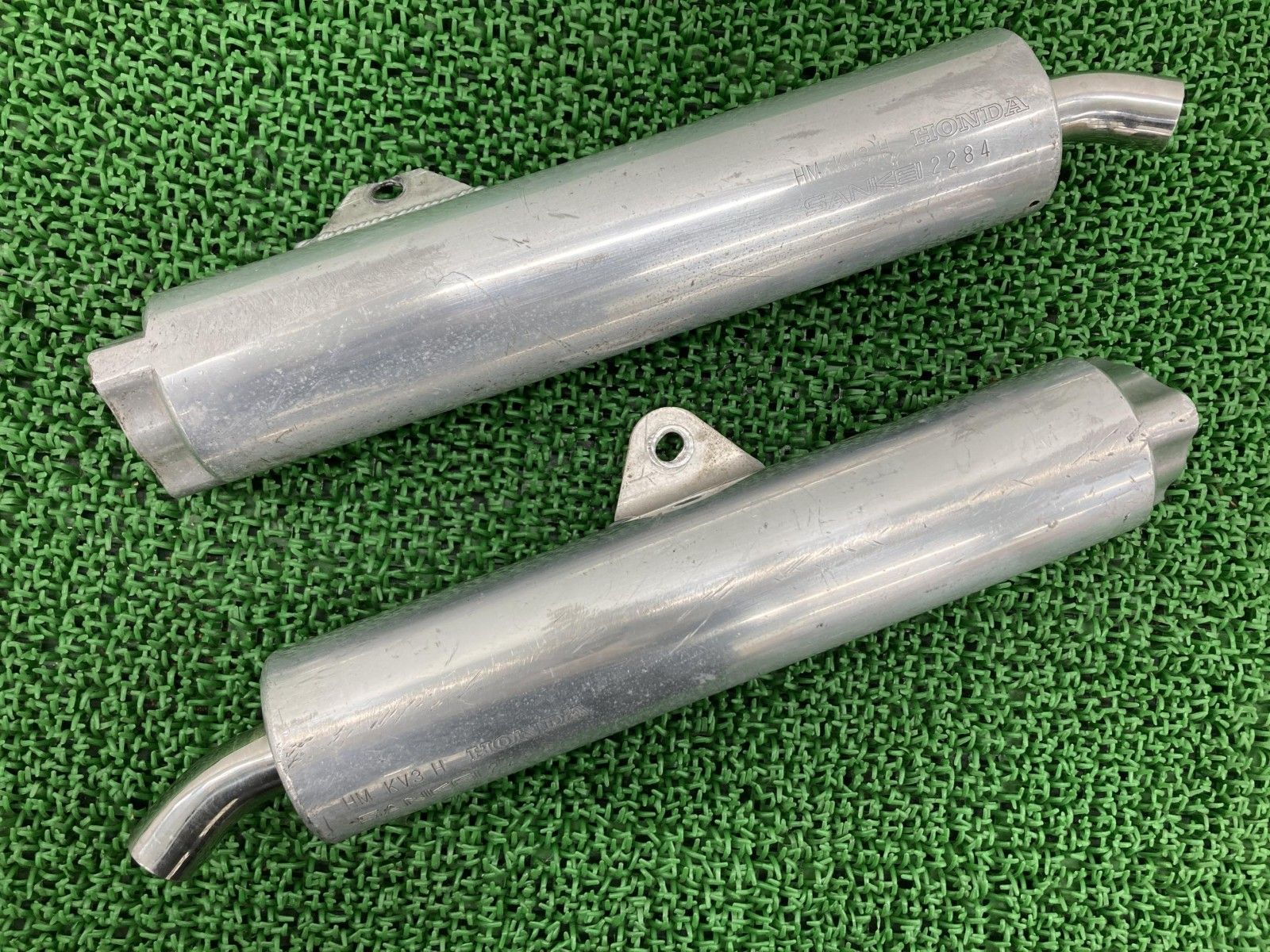 NSR250R KV3H （MC21）純正新品右側サイレンサー NSR250R サイレンサーマフラー 左右 KV3 H ホンダ 純正 バイク 部品