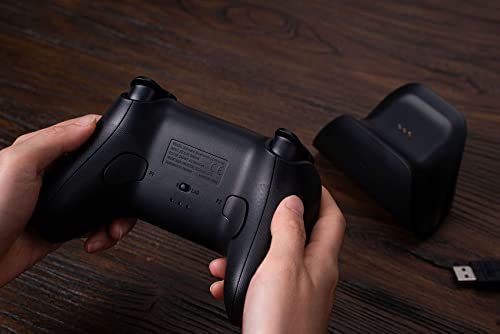 Black 8bitdo ultimate 充電ドックを備えたBluetoothコントローラー