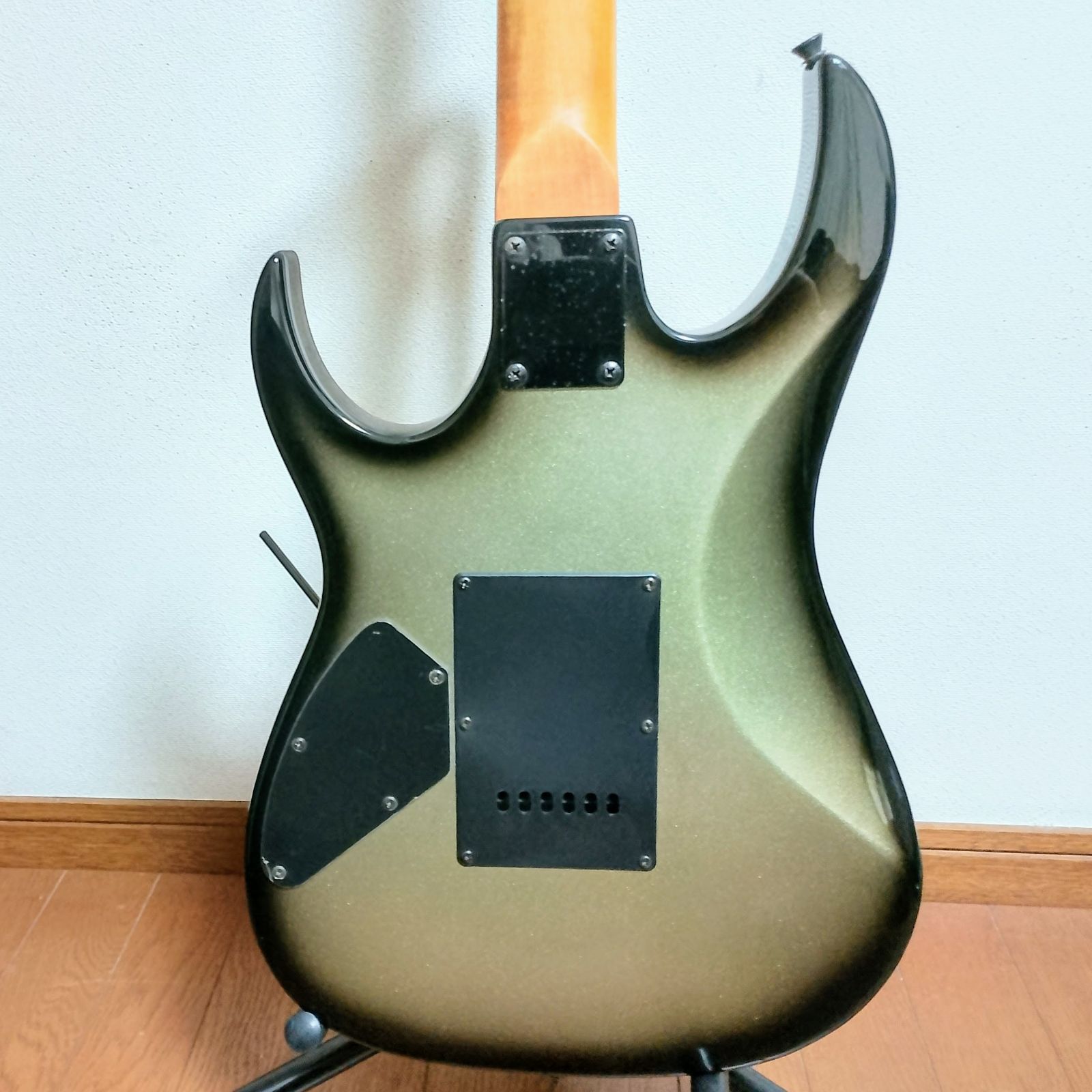 Photo Genic ディンキータイプ エレキギター 新品弦に交換済み