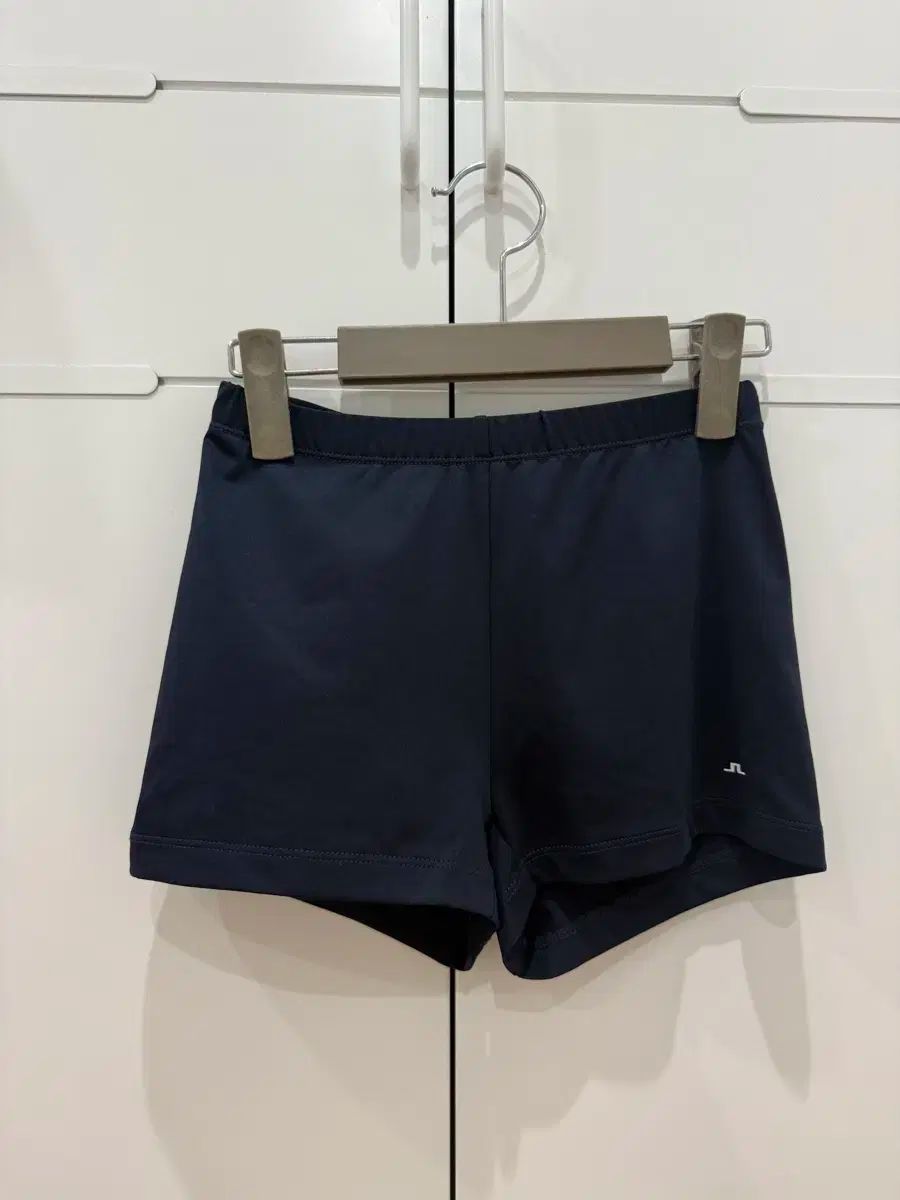 J.LINDEBERG J.リンドバーグ アディーナ スカート xs ネイビー