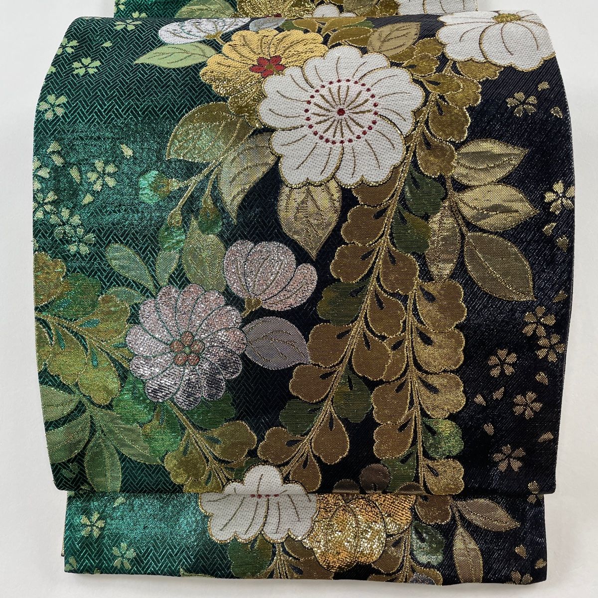 ZF-1089 袋帯 華紋 花唐草 オーロラ箔 逸品 六通 正絹 袋帯 美品 秀品 華文 花唐草 箔 金銀糸 墨色 六通 正絹 【中古】