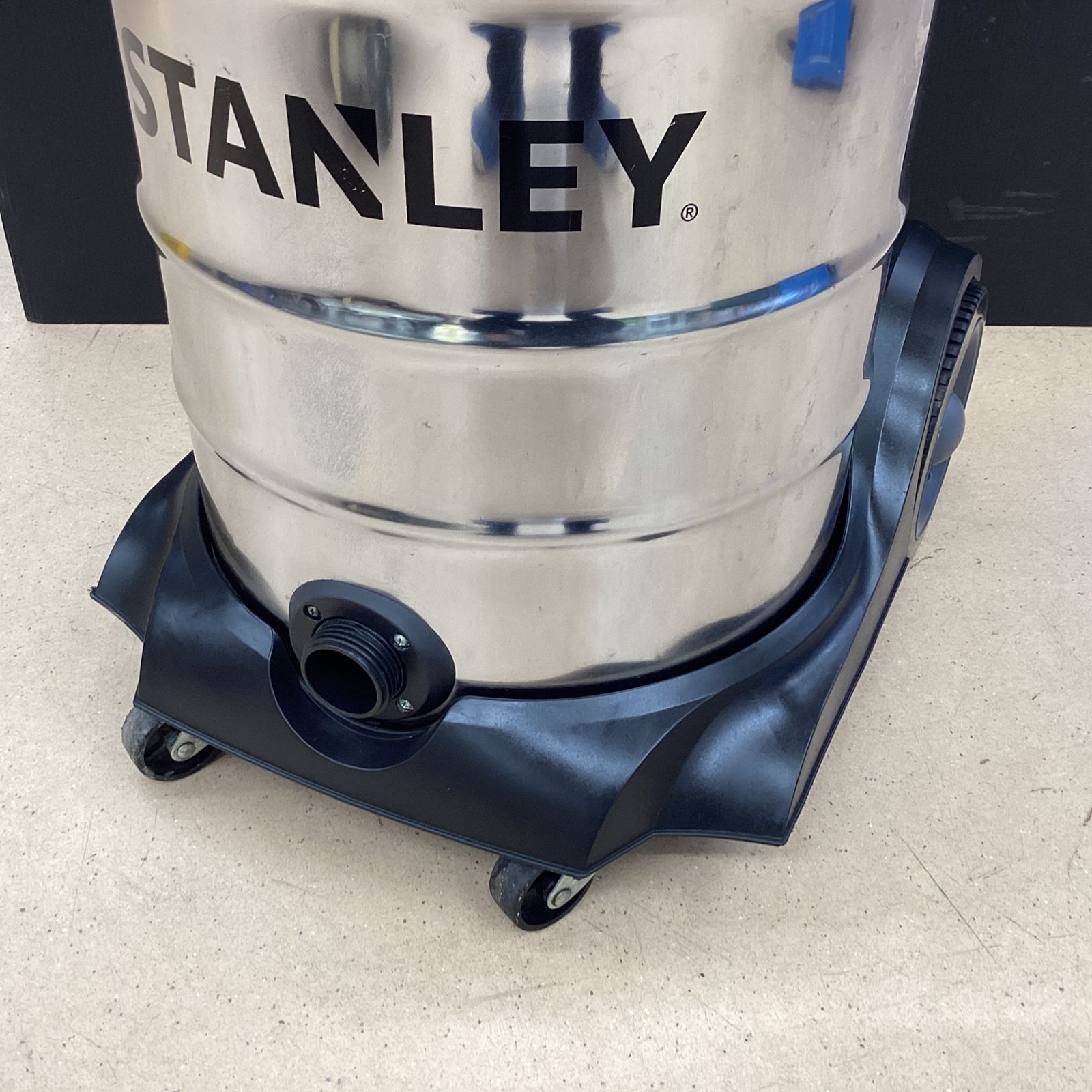 〇STANLEY 乾湿両用バキュームクリーナー 45L SSV-45【東大和店 〇STANLEY 乾湿両用バキュームクリーナー 45L SSV-45【東大和店