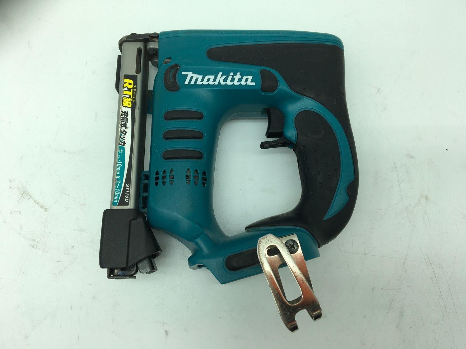 【領収書発行可】マキタ 14.4V充電タッカー (本体のみ/バッテリー・充電器別売)  ST110DZ [ITU19686L9B4][エコツール知立店]