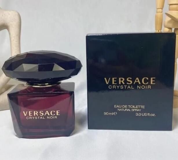 新品未使用 ヴェルサーチェ クリスタル ノワール EDT 90ml 香水 フレグランス CRYSTAL NOIR VERSACE - メルカリ