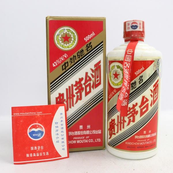 貴州茅台酒 五星麦ラベル 2004 43％ 500ml（重量903g） 貴州茅台酒 五星麦ラベル 2004 43％ 500ml（重量903g）※ラベル