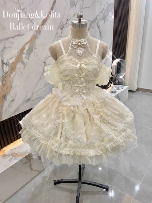 ♥ オリジナルデザイン ロリータ 花嫁 ドレス 豪華ウェディングドレス 長袖オプションあり 優雅な宮廷風 レース装飾 撮影会 イベント用 コスプレ衣装