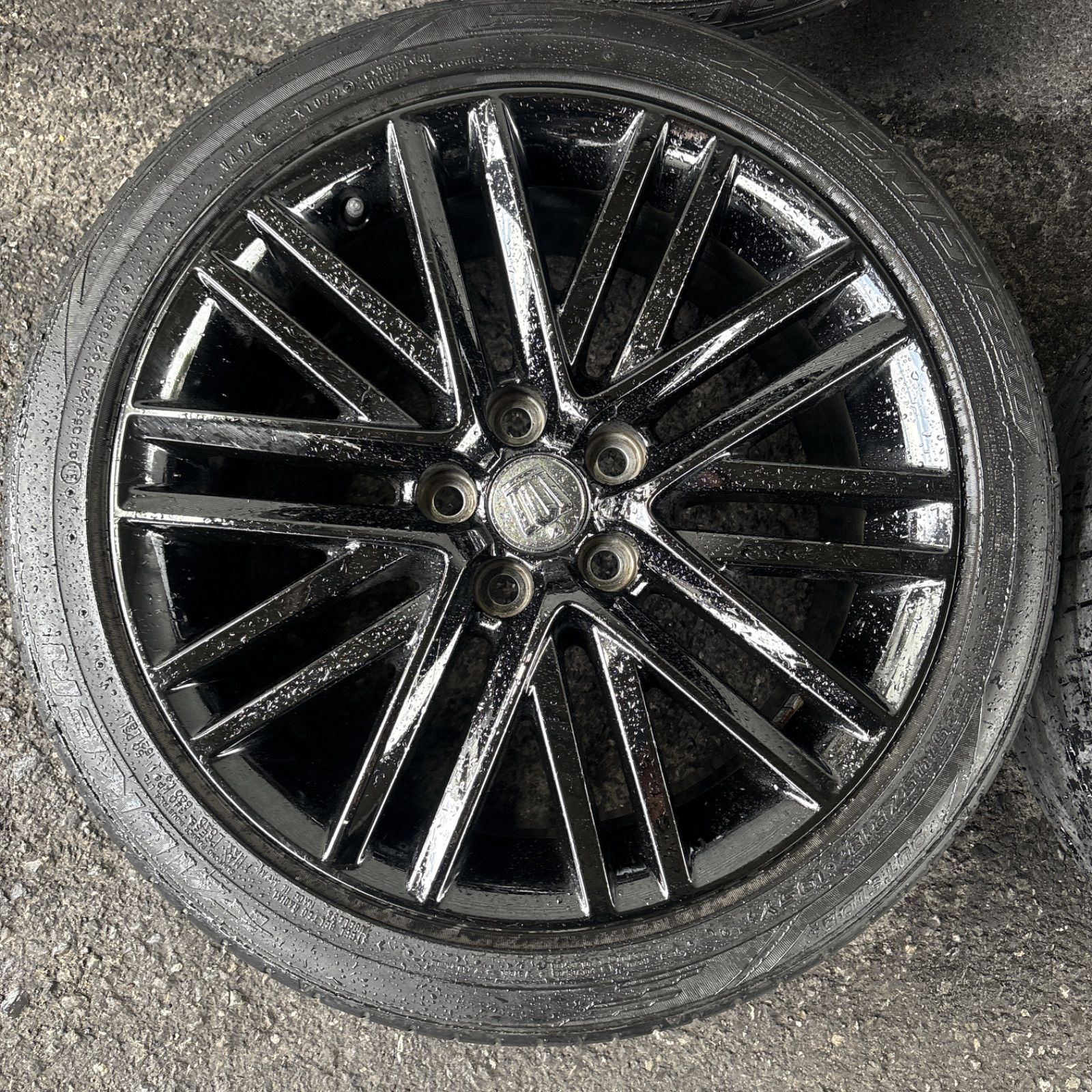 クラウン エグゼクティブ タイヤホイールセット スパッタリング塗装 ②