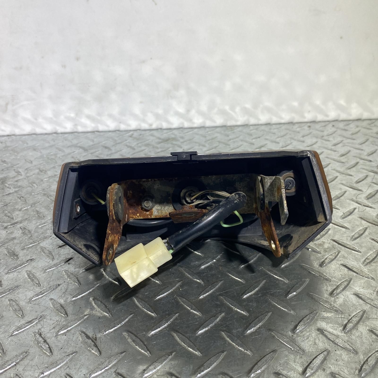 SUZUKI バーディー 50 (2サイクル) テールランプ ASSY スズキ [M-250528-1] SUZUKI バーディー 50 (2サイクル) テールランプ ASSY スズキ - メルカリ