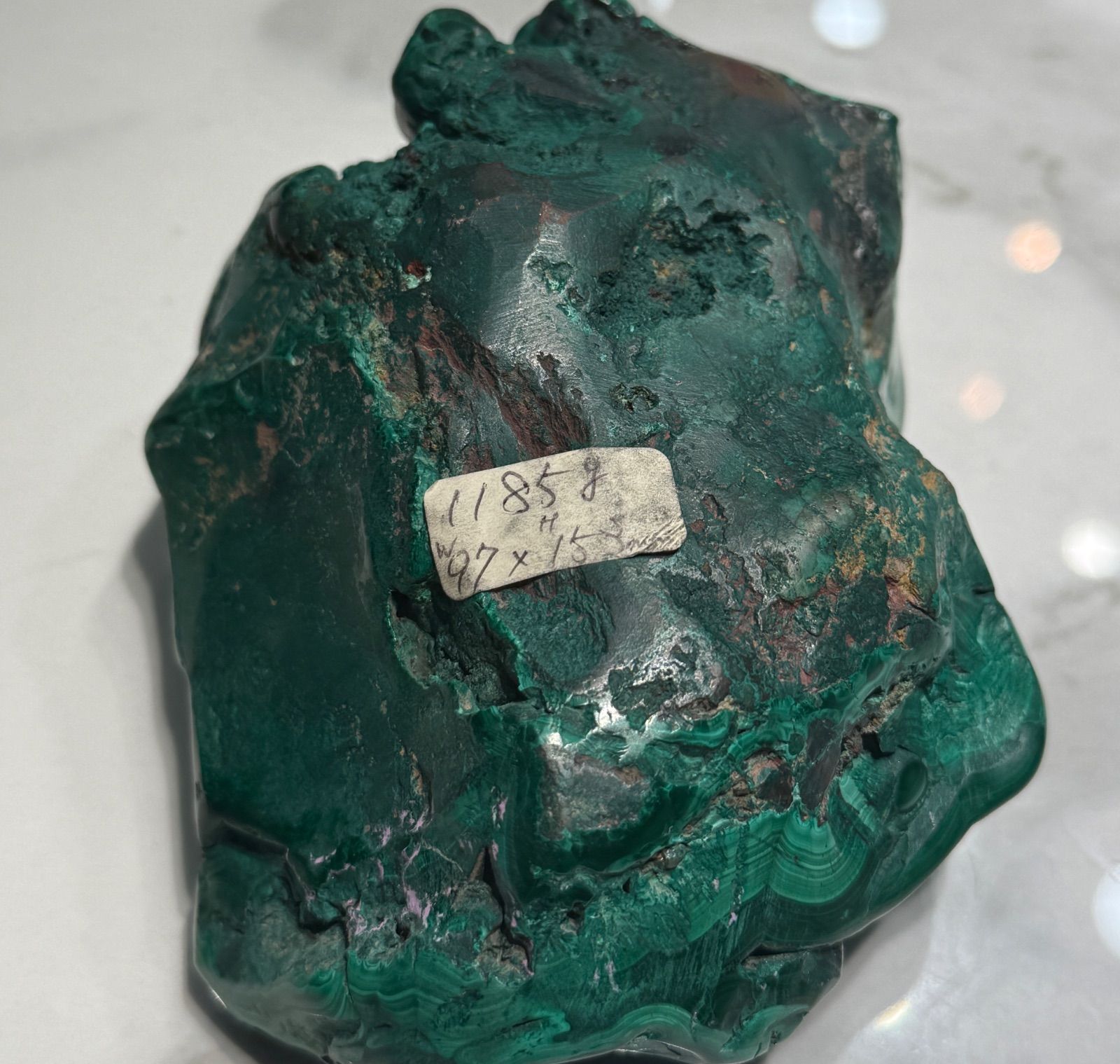 巨大 天然マラカイト 孔雀石1064g - メルカリ