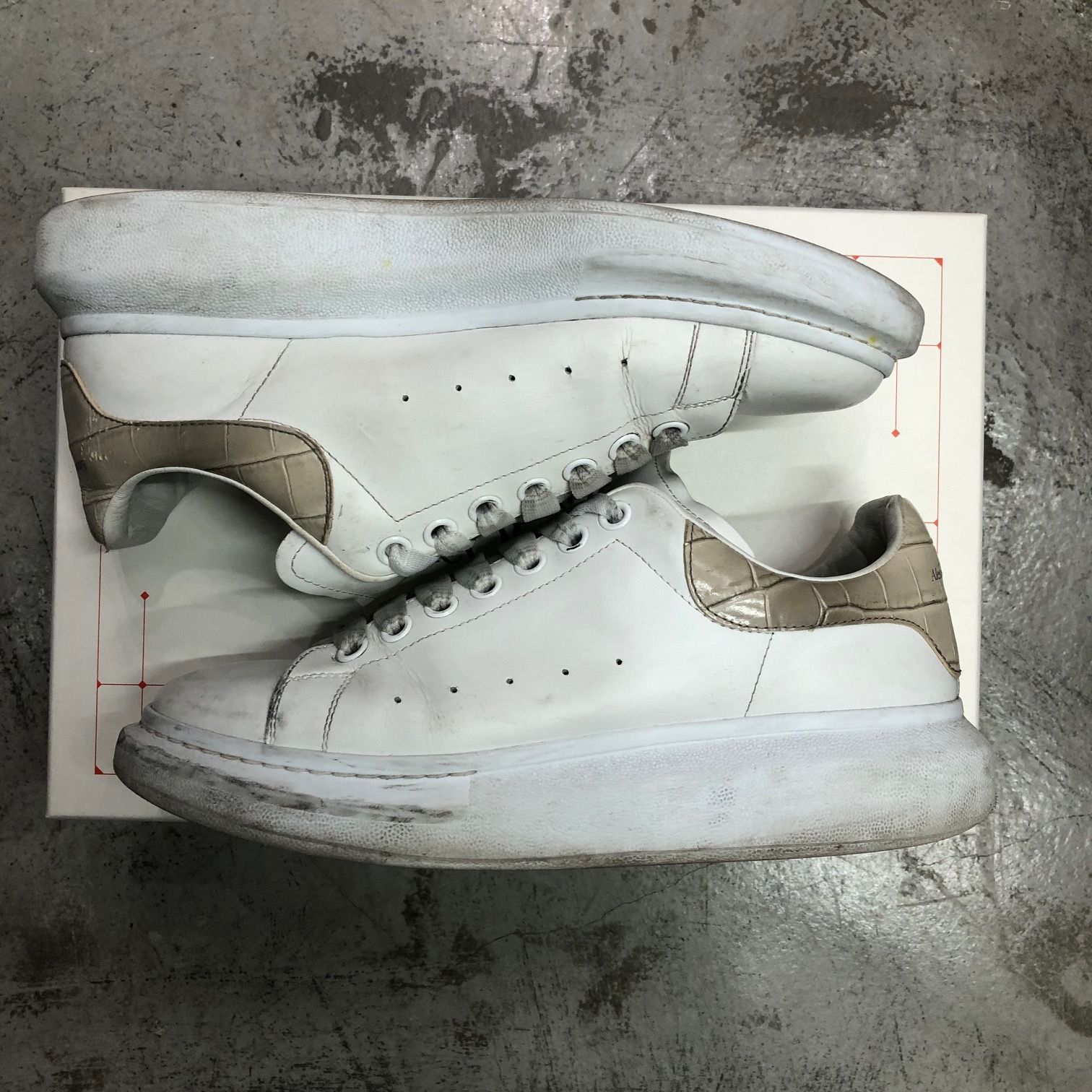 Alexander McQueen クロコ型押し レザー スニーカー 727392 