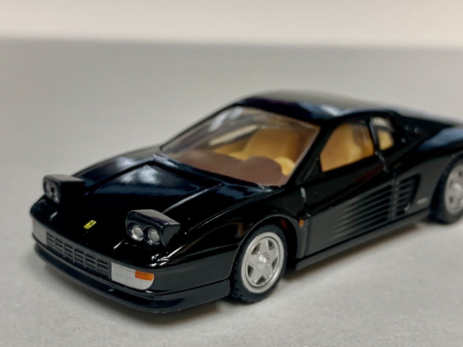 トミカプレミアム 特別色 フェラーリ・テスタロッサ 未使用車 - メルカリ
