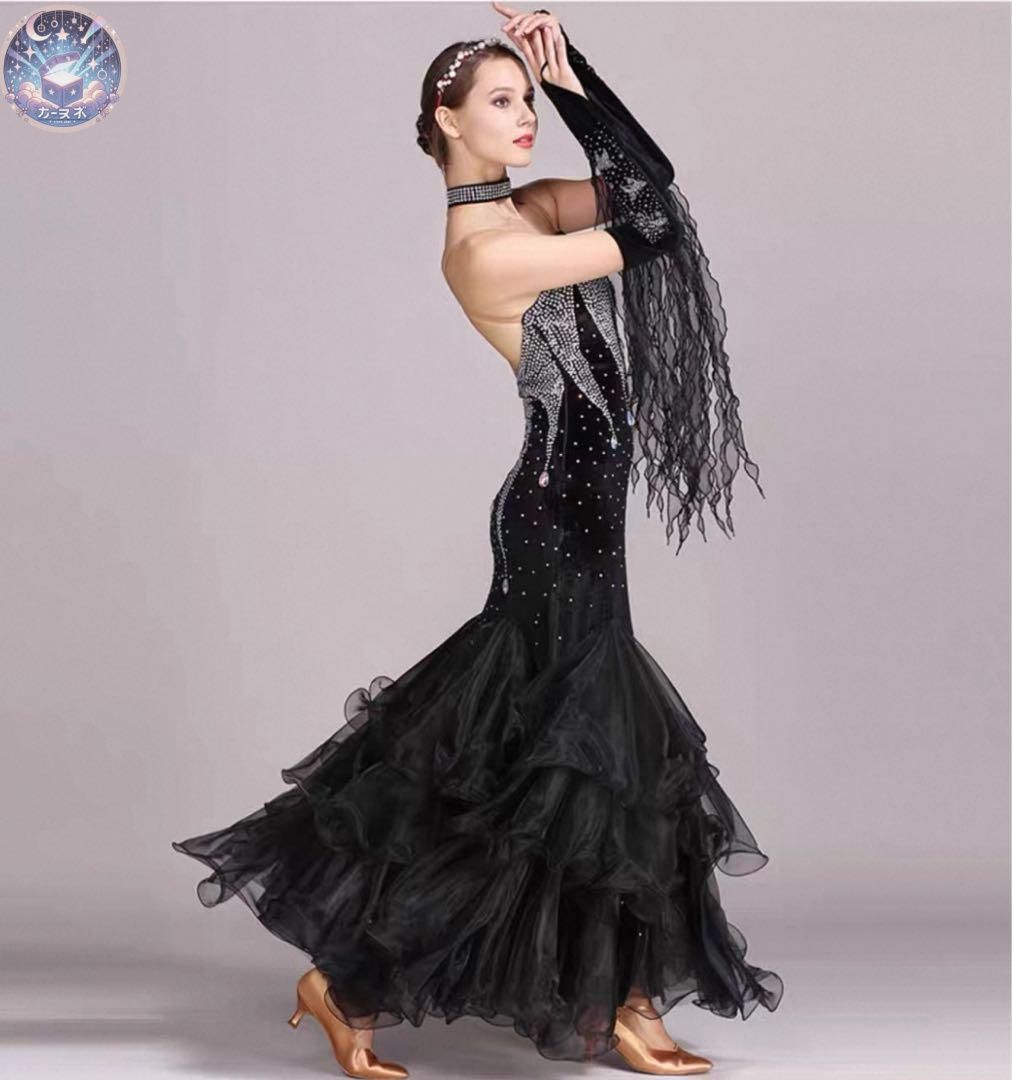 華麗にキラキラ輝くストーン付き 競技会