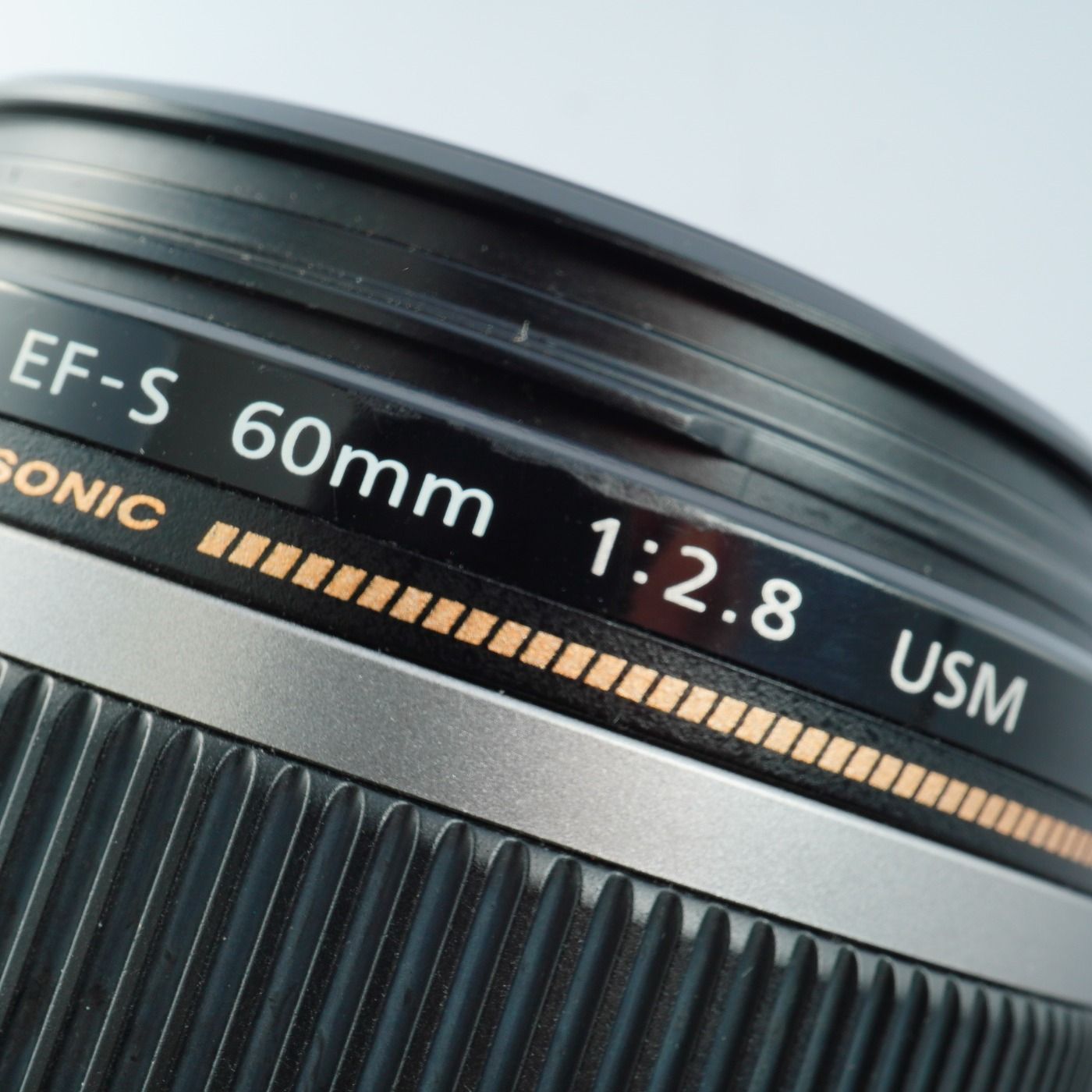 EF-S 60mm