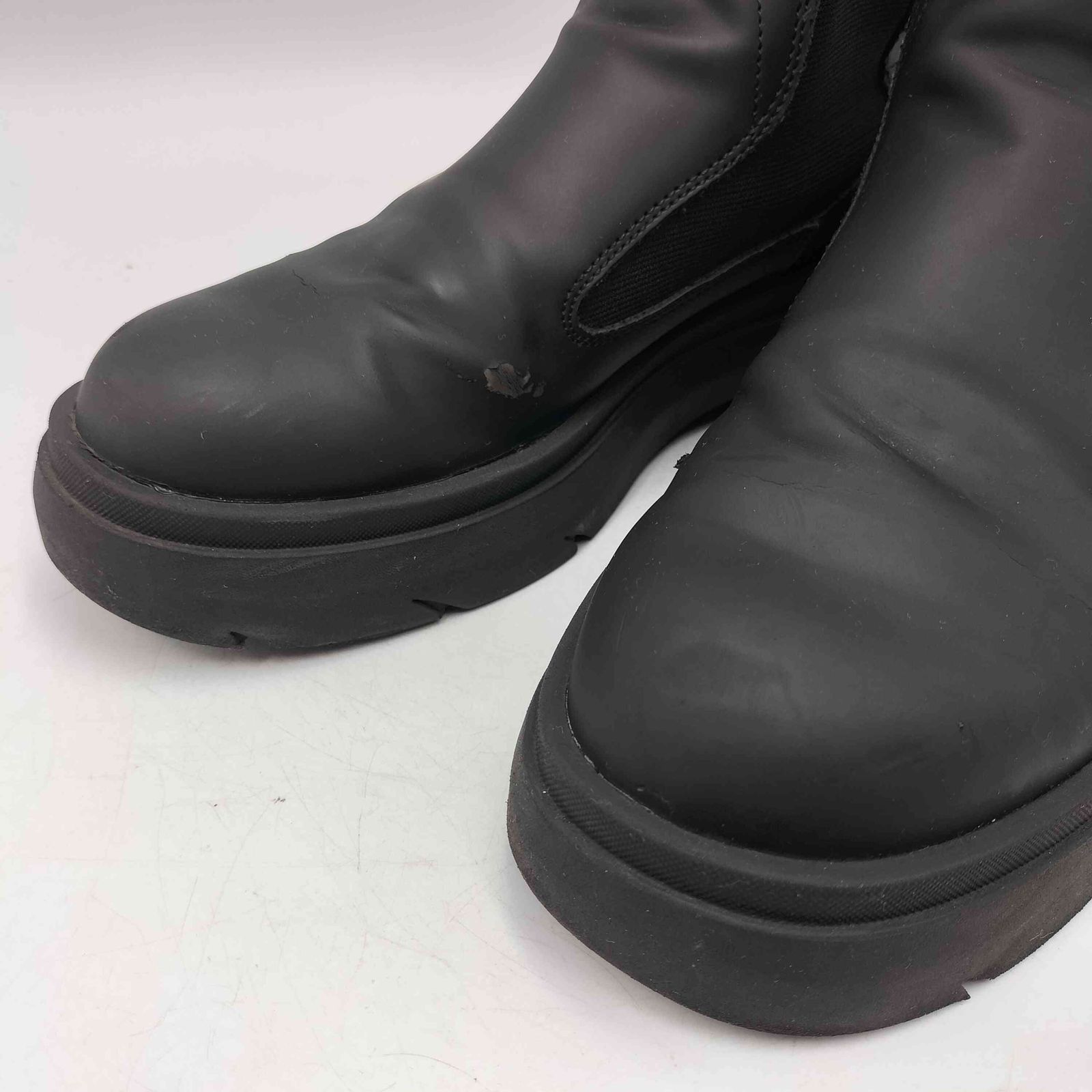 ザラ ZARA RUBBERISED CHUNKY ANKLE BOOTS フェイクレザー サイドゴアブーツ  メンズ EUR：39 