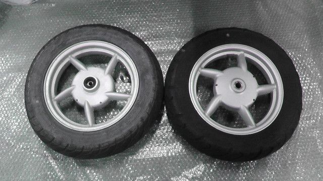 ビーノモルフェ(FI)　SA37J　の　ホイール　タイヤ付セット　:#1736469486
