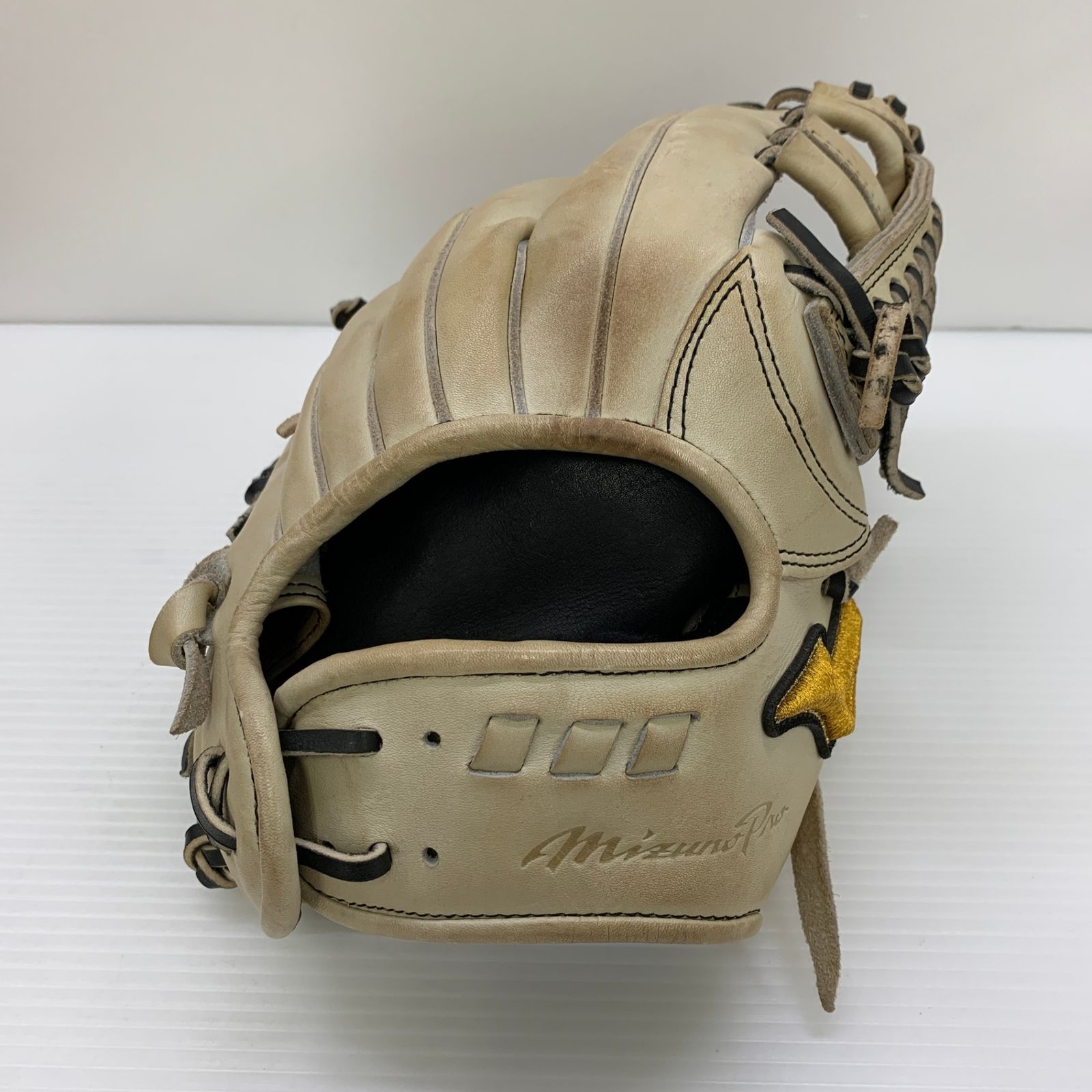 ミズノ MIZUNO ミズノプロ 硬式 大人 一般 内野手用 グローブ グラブ 右投げ 1AJGH24213 品 野球 6253