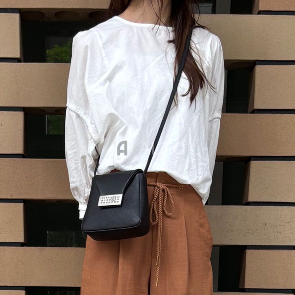Maison Margiela マルジェラ ボディバッグ グラフィック エムエム 6 メゾンマルジェラ MM6 Maison Margiela ボディバッグ