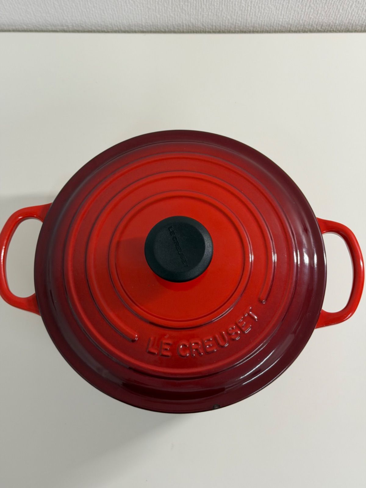 M LE CREUSET ル クルーゼ シグニチャー ココット ロンド 両手鍋 20cm チェリーレッド IH 直火 オーブン 食器洗い機 対応