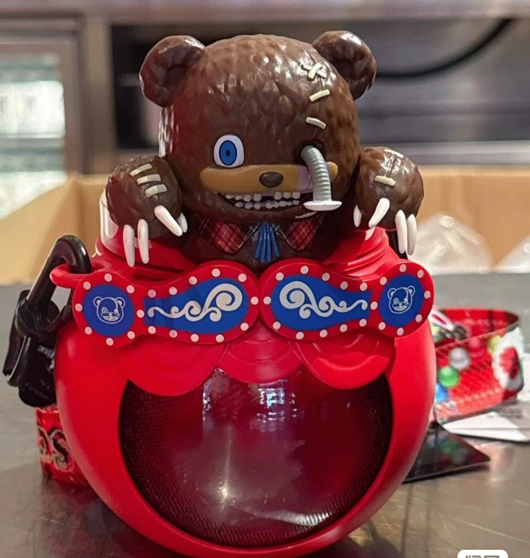 北京ユニバー限定　ハミクマLEDライト付きドリンクボトル 北京ユニバーサル限定 hamikuma ドリンクボトル クマ フィギュア