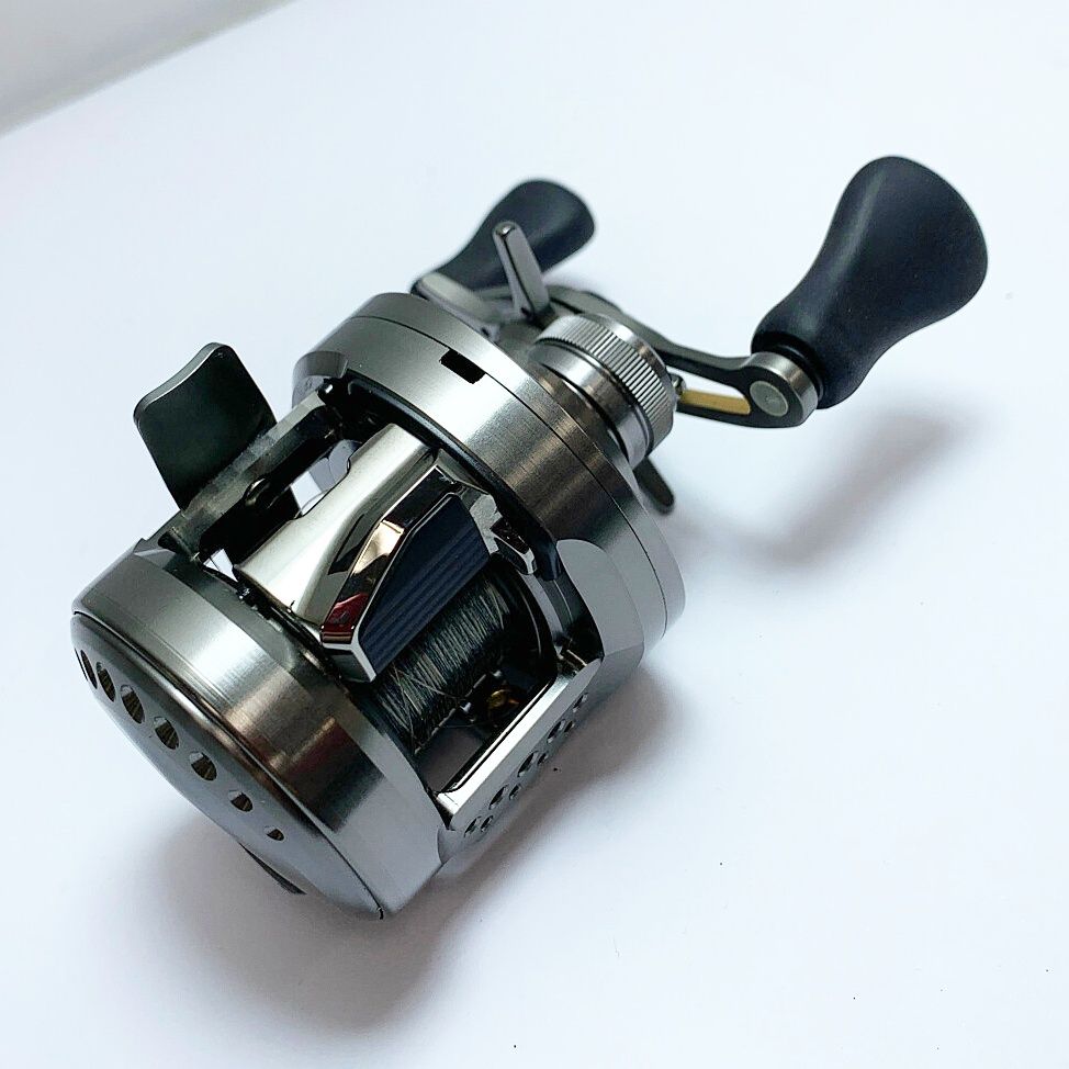 ★★SHIMANO シマノ 23カルカッタコンクエストBFS XG　ベイトリール 045713