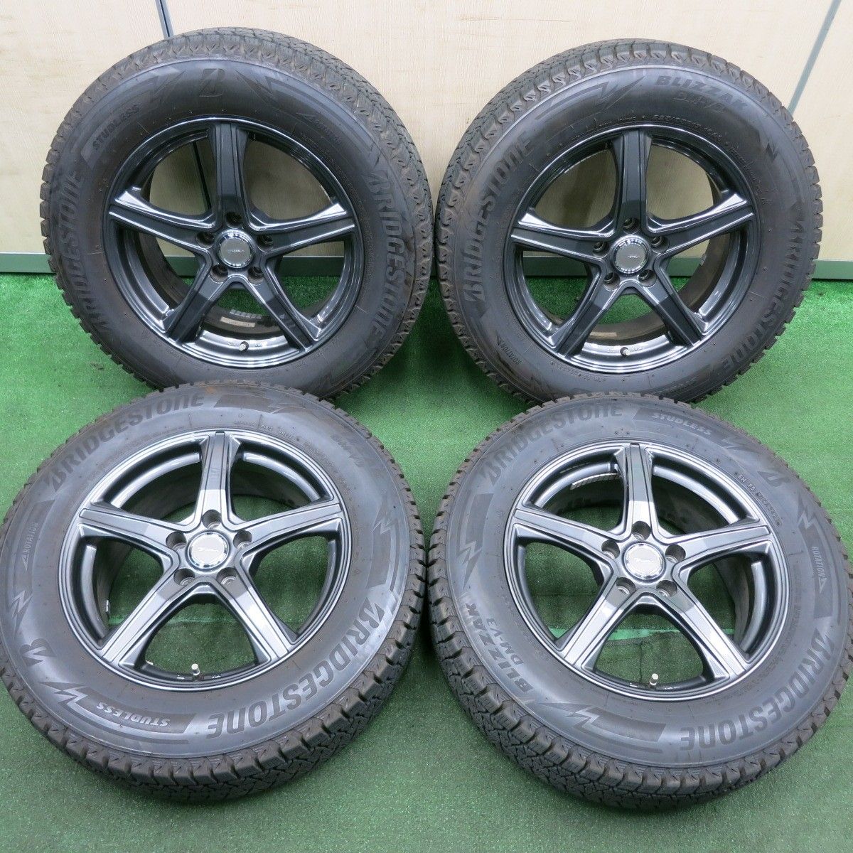 ブリヂストントップランダンロップWINTERMAXX 175/70R14 スタッドレス 