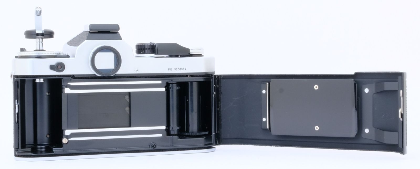 ★各部モルト張り替え済・美品★ ニコン Nikon FE ボディ #18850 美品】ニコン Nikon FE ボディ シルバー 完動品 MF 一眼レフ