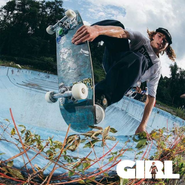 ガール スケボー コンプリート girl 初心者 7.875インチ 8.0インチ