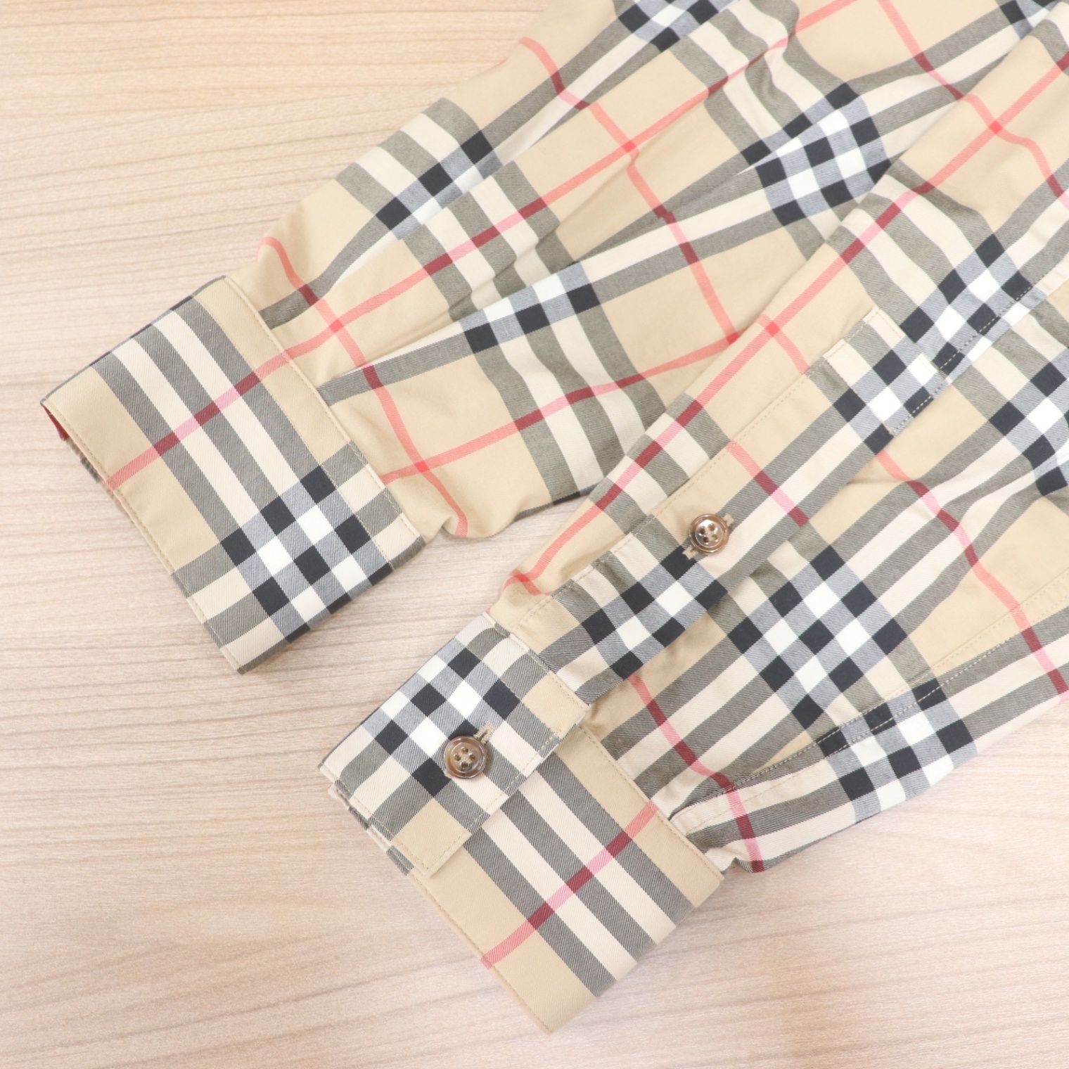 BURBERRY - IT6V8IR3V6PC BURBERRY バーバリー ノバチェック シャツ 長袖 8022285 レディース サイズ IT 34 トップス ベージュ IT6V8IR3V6PC BURBERRY バーバリー ノバチェック シャツ 長袖