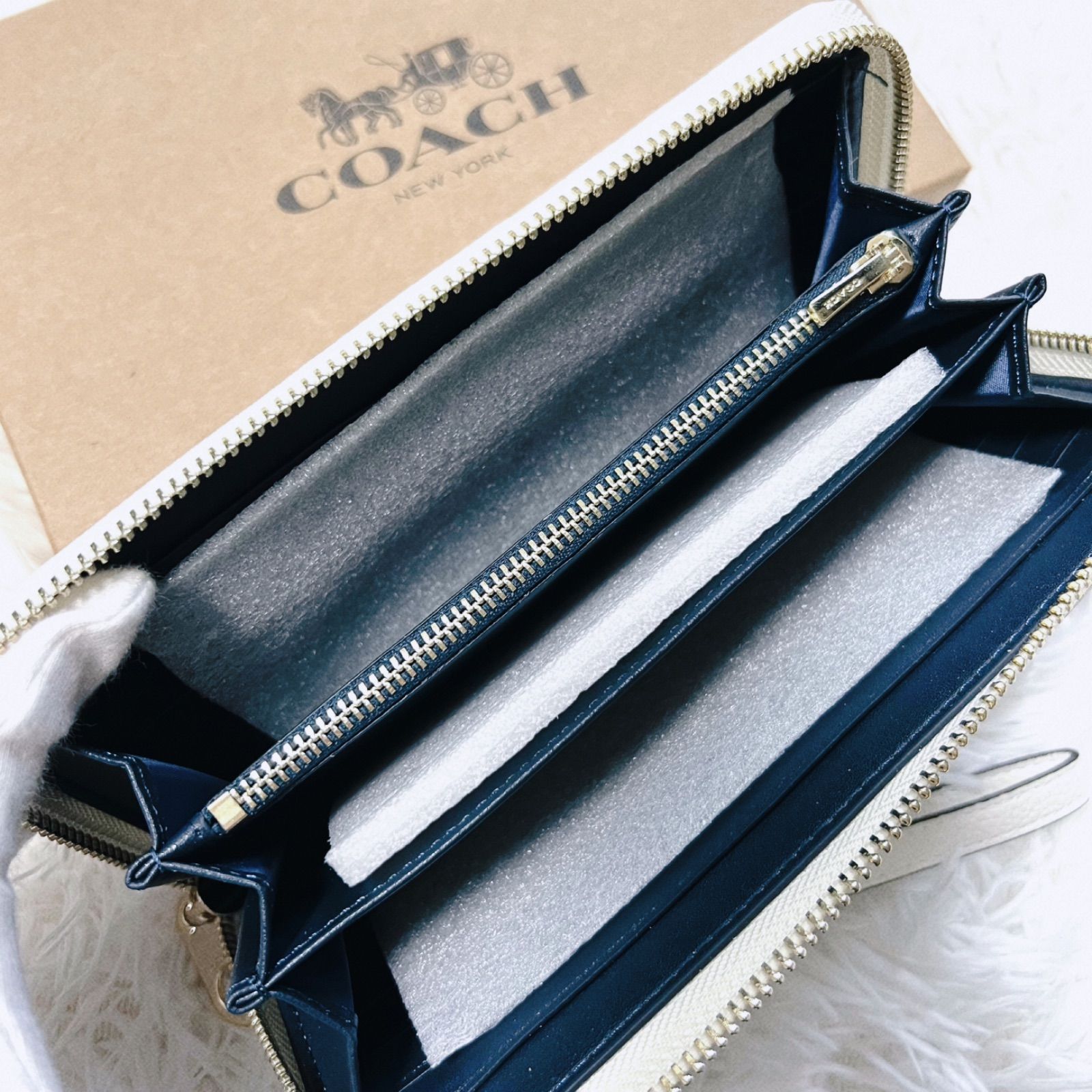 新作✨COACHコーチ 財布 長財布 新品未使用 デニム シグネチャー柄 紺 