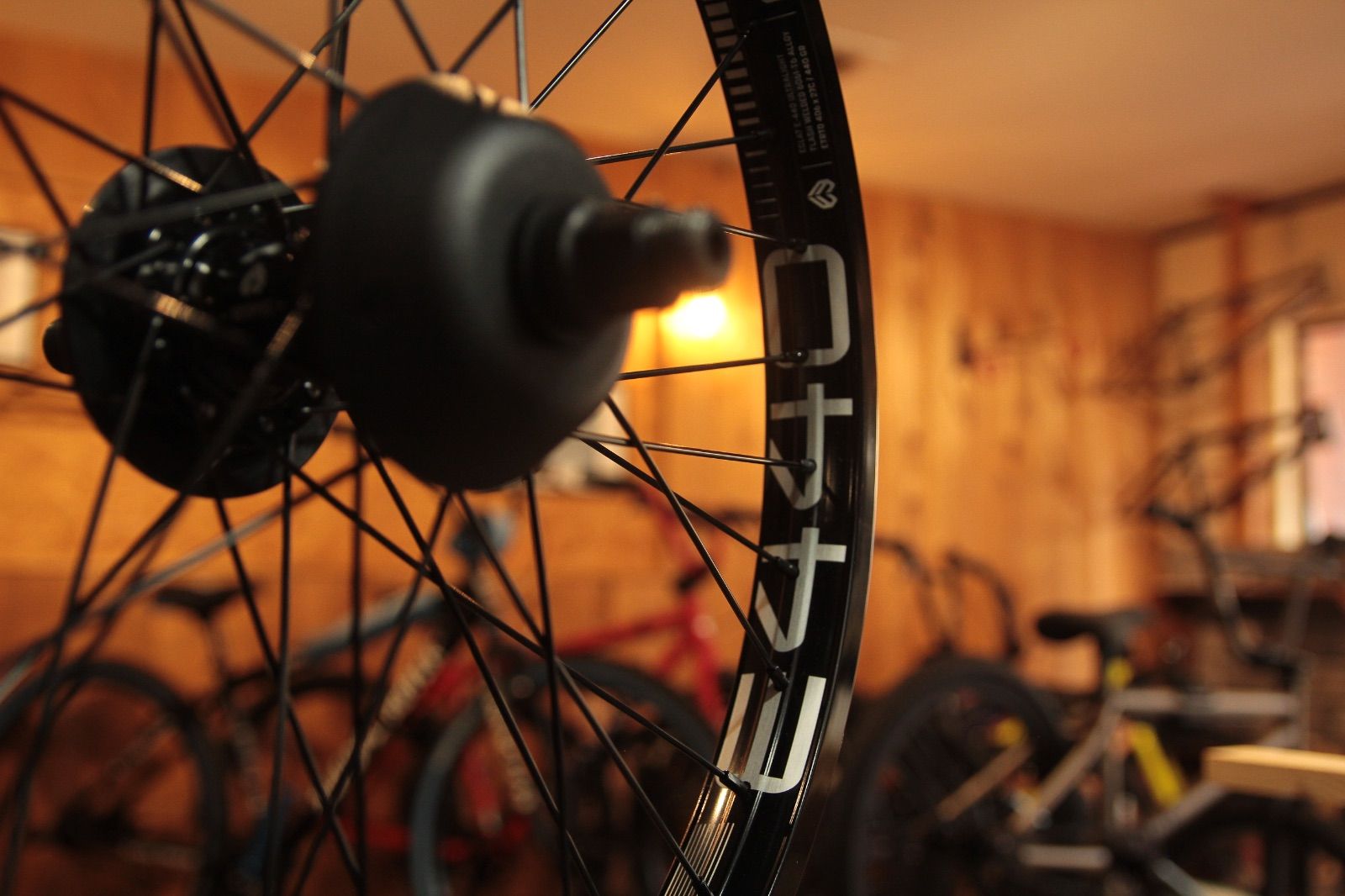 ECLAT E440 SEISMIC CASSETTE REAR WHEEL RSD bmx