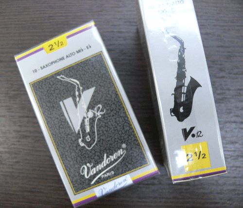 バンドーレン アルトサックスリード V１２ 銀箱 2.5番 2箱セット