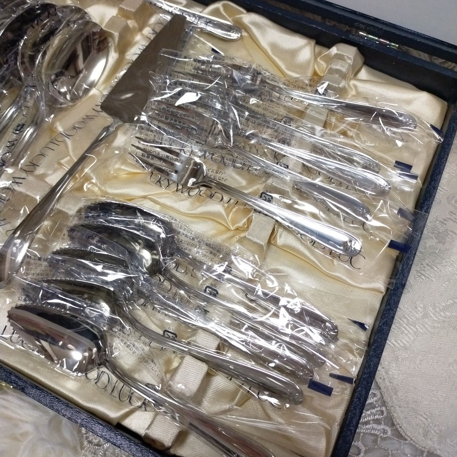 ラッキーウッド　カトラリーセット　マリエッタ　ディナーセット〈35本セット〉 ラッキーウッド カトラリーセット マリエッタ ディナーセット〈35本