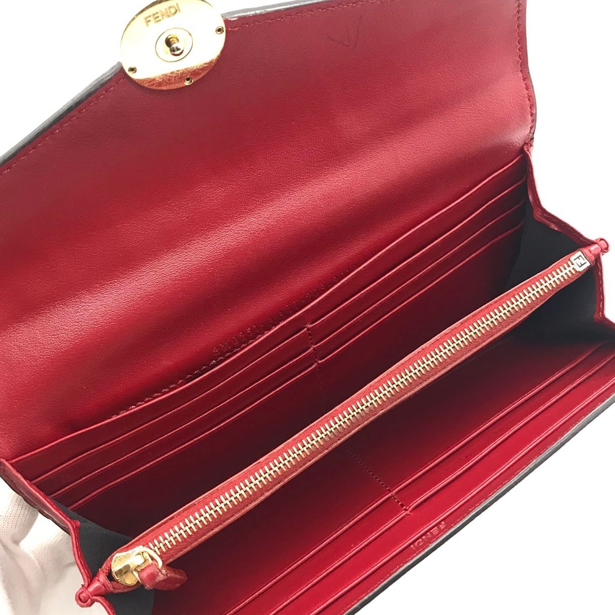 フェンディ 長財布