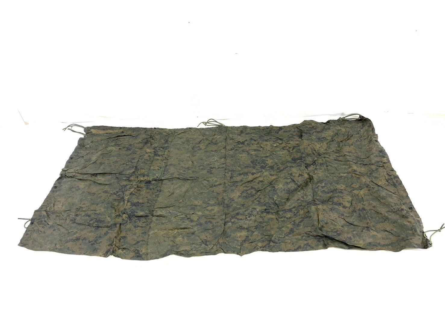 【米軍放出品】☆タープ テントシート 225cm×200cm 迷彩 ウッドランド ミリタリー キャンプ アウトドア MARPAT  防雨シート(60)XD16NK-4