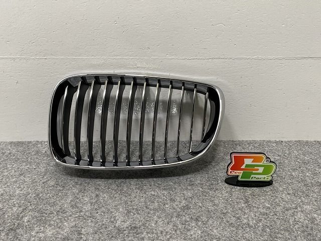 新品!1シリーズ E81/E87 純正 左 フロント グリル/ラジエーターグリル 51.13-7 179 655 51137179655 素地/メッキ BMW(140137)