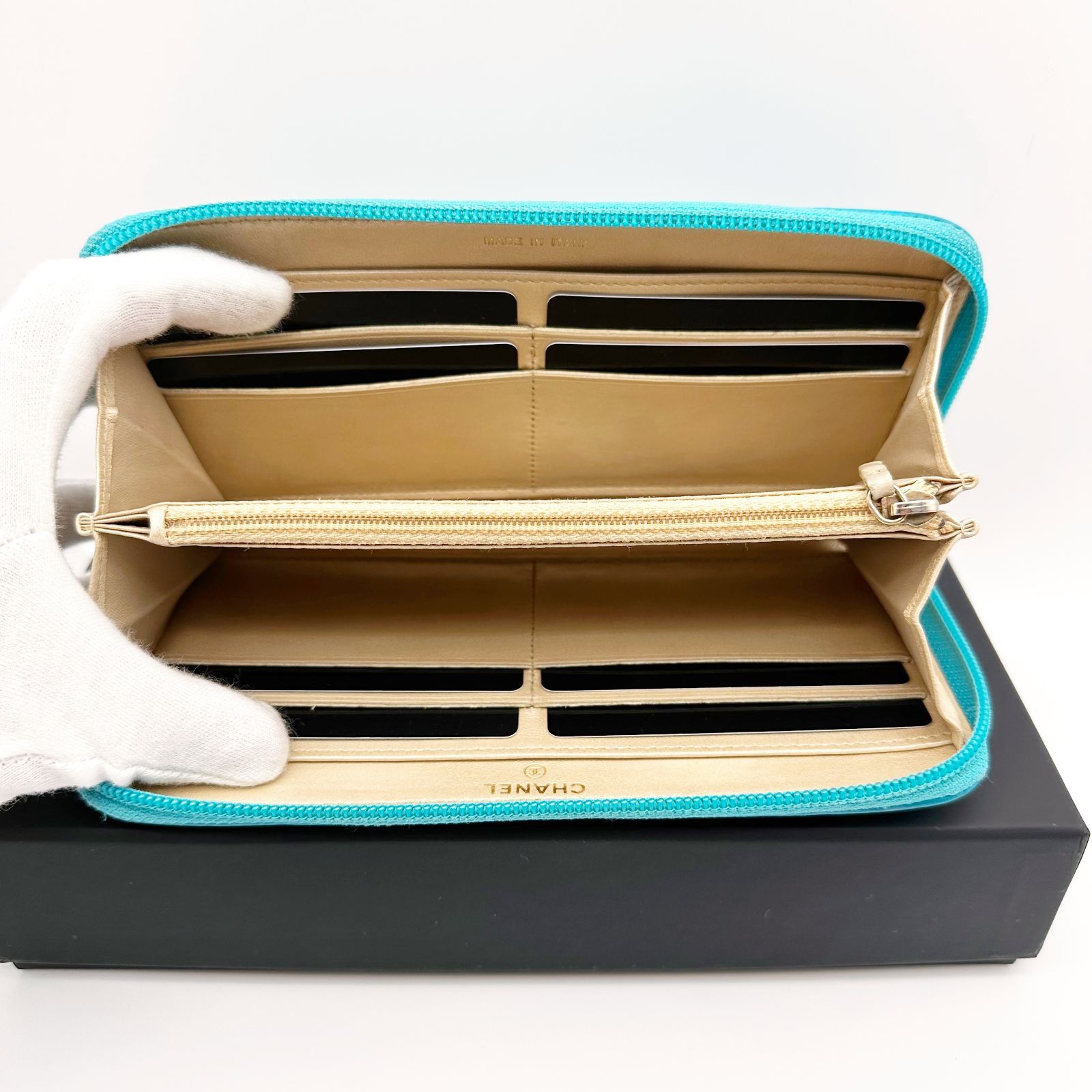 CHANEL シャネル カメリア ラムスキン ラウンドファスナー ジッピー