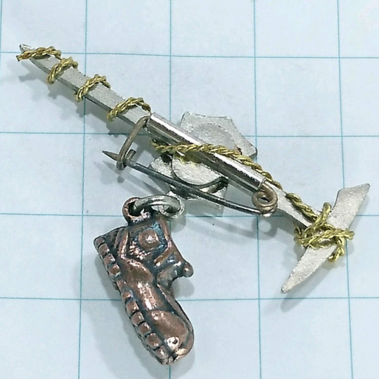 剣岳 登山 観光 旅行 記念 山バッジ ピンバッジ PINS ピンズ M27113