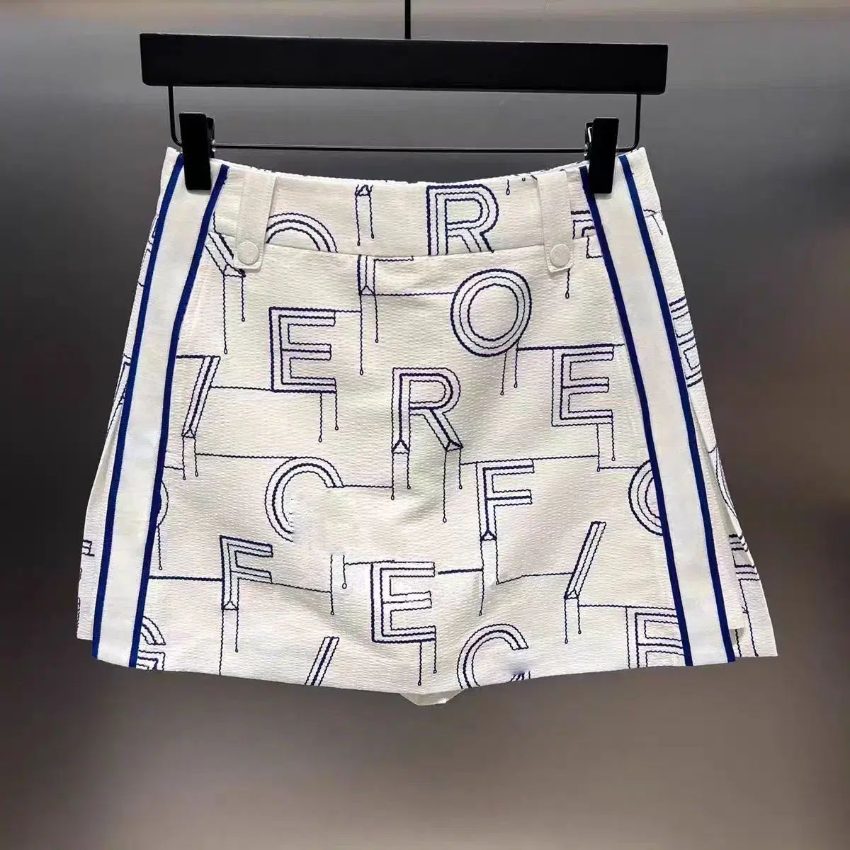 ジーフォア シアサッカー