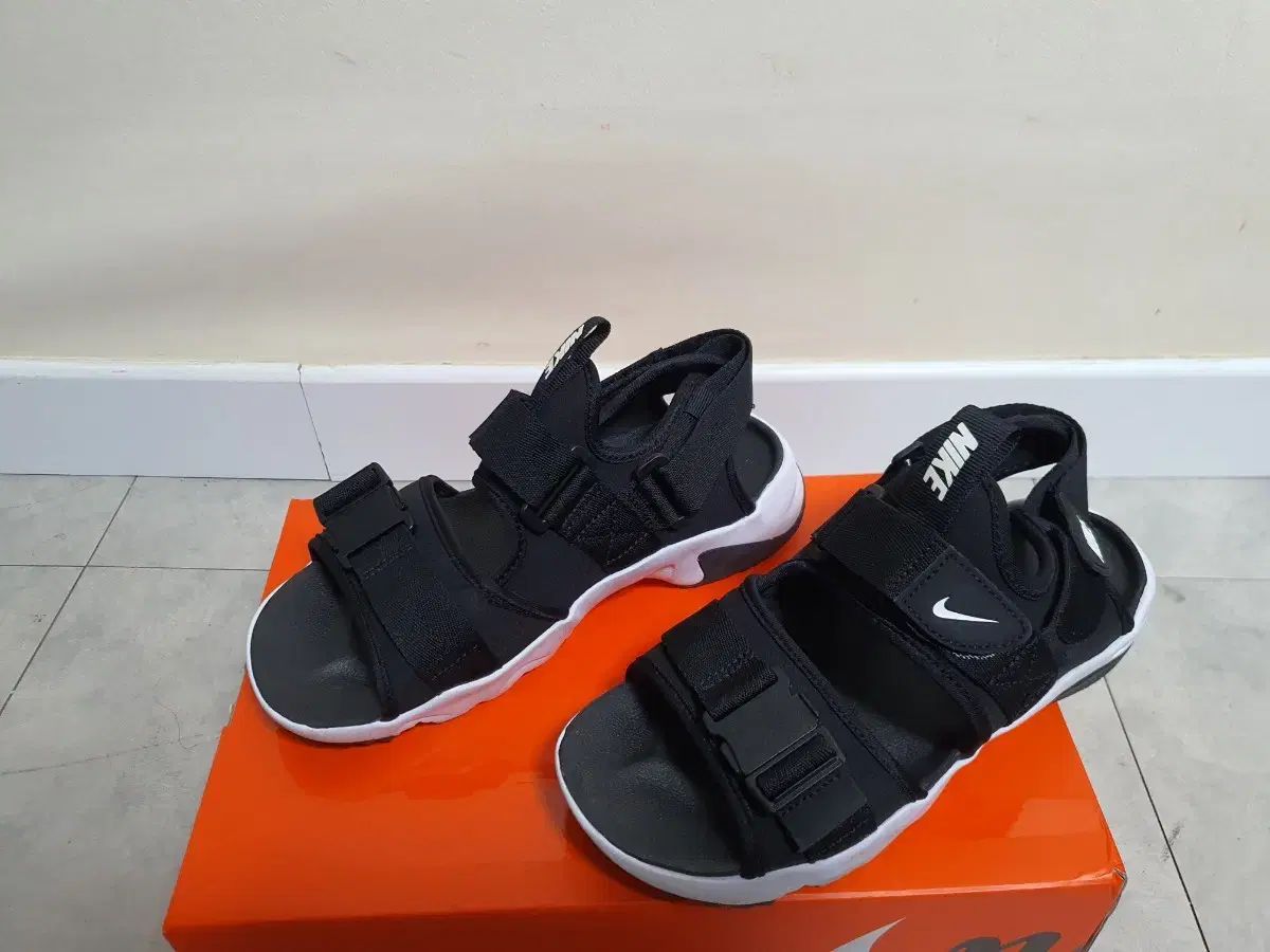 B.I ハンビン 直筆サイン アルバム 2025年最新】ハンビン b.i cdの人気