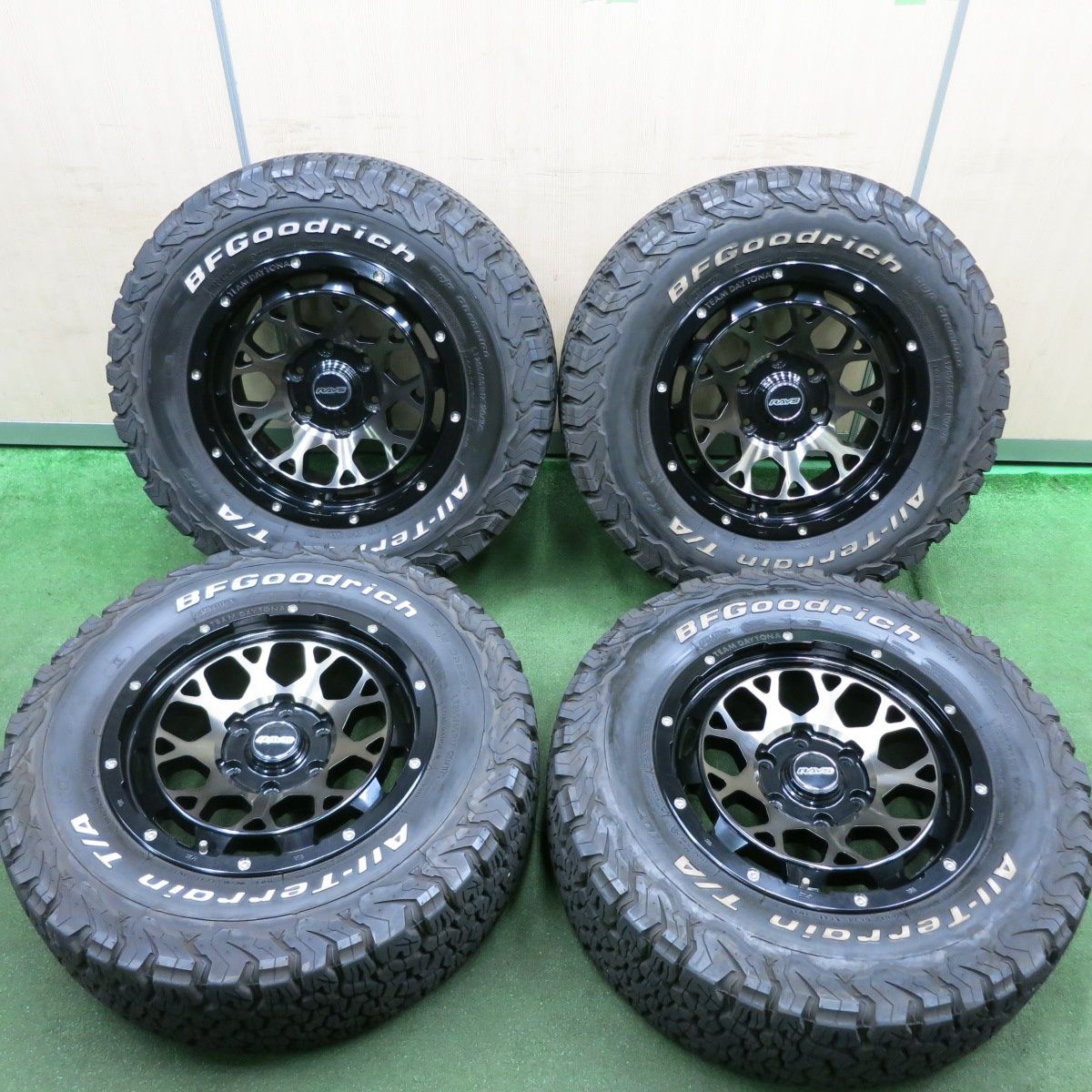 バリ溝！21年！綺麗！9.5分☆RAYS TEAM DAYTONA M9 265/65R17 120/117S