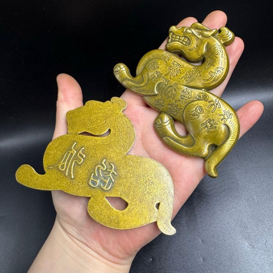 虎符 置件 銅器 虎符 印章 兵符 装飾品 工芸品 美術品 铜虎符摆件古玩铜器黄铜实心虎符印章兵符权力信物家居办公室装饰