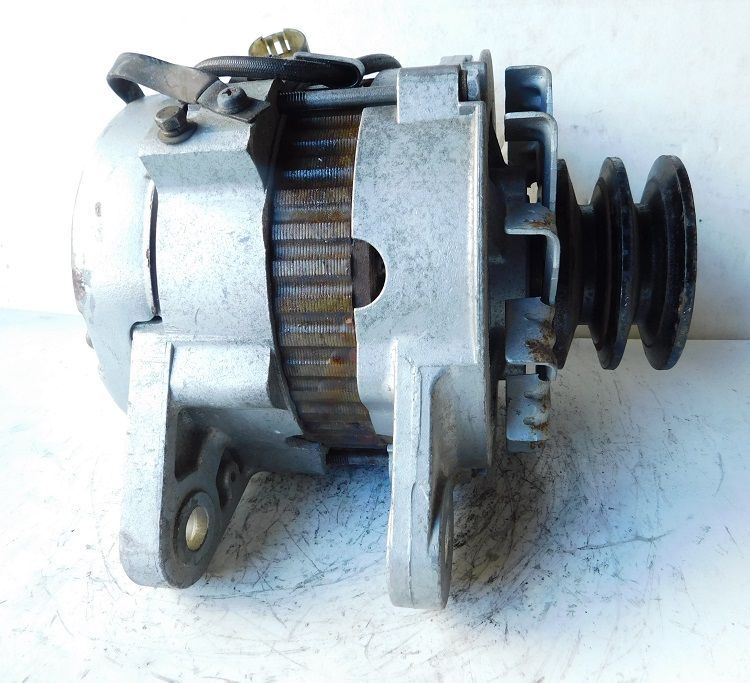 ●オルタネーター●日興 いすゞギガ 0-35000-3962 1-81200-470-3 品 程度B コア返却不要