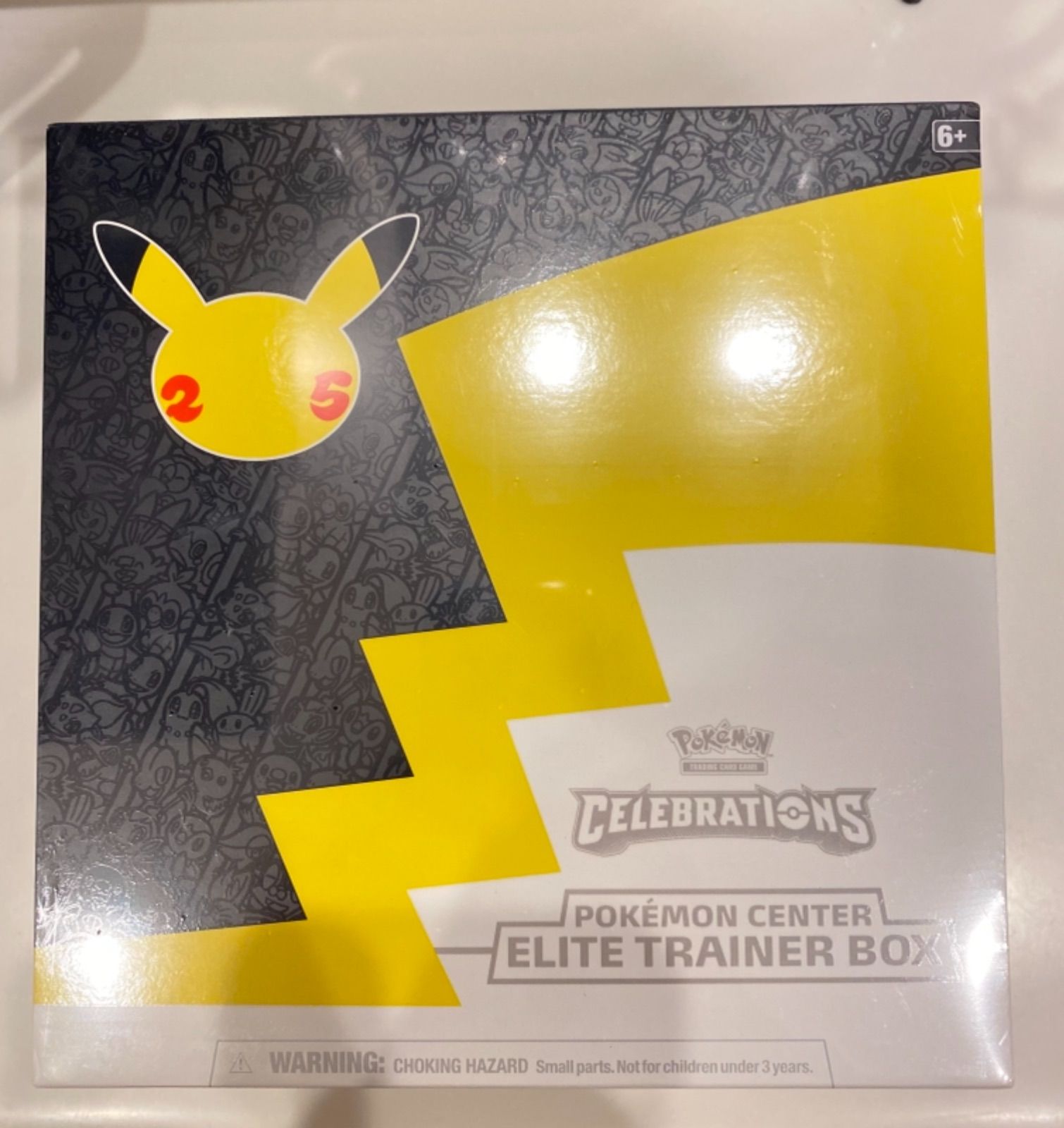 ポケモン 25th 海外ポケモンセンター限定 エリートトレーナーボックス 25周年 エリートトレーナーボックス 海外ポケモンセンター限定