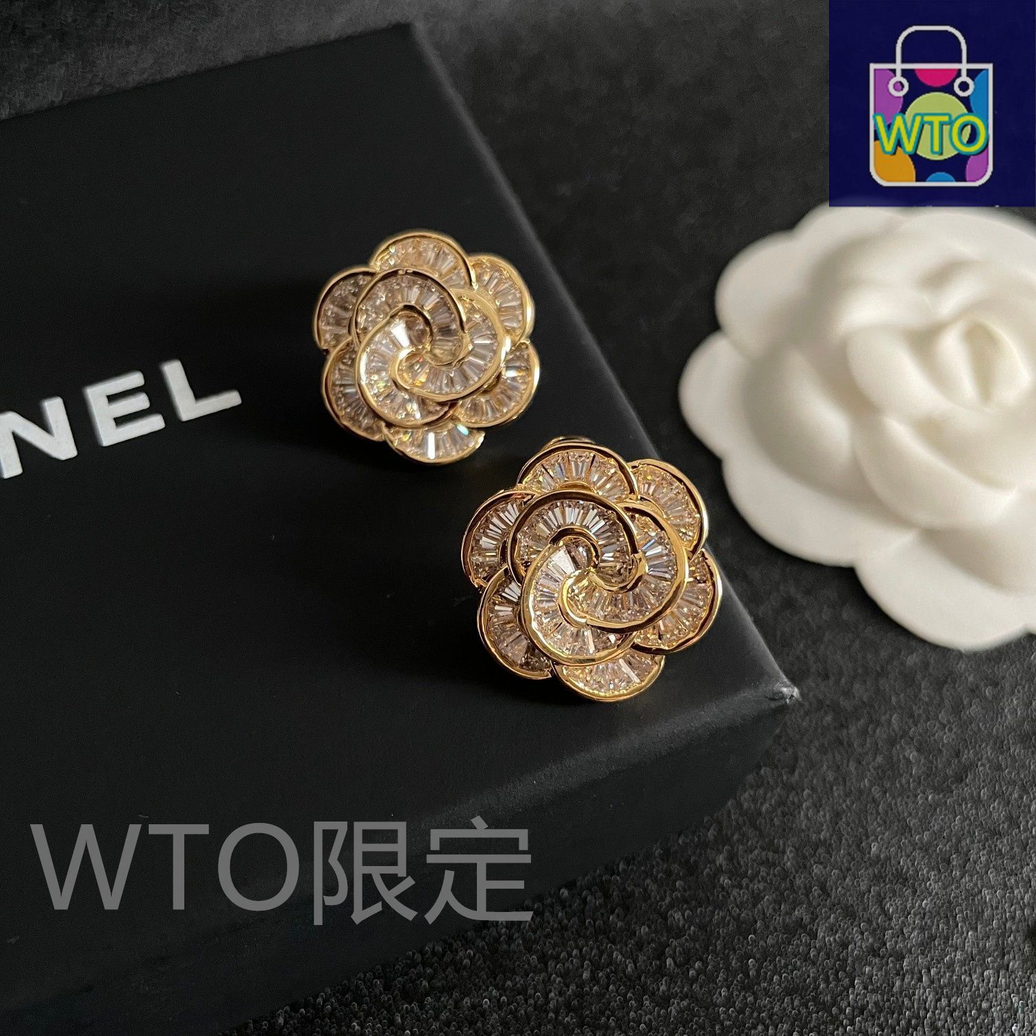 希少！ヴィンテージCHANEL ピアス　正規品 超希少】ココクラッシュ風☆CHANEL☆ピアス☆耳元に輝きをON