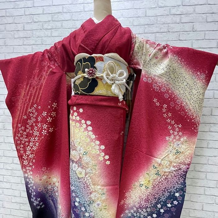 振袖 身丈160cm 裄丈66.5cm M 袷 桜 花丸文 金彩 金糸 クリーム
