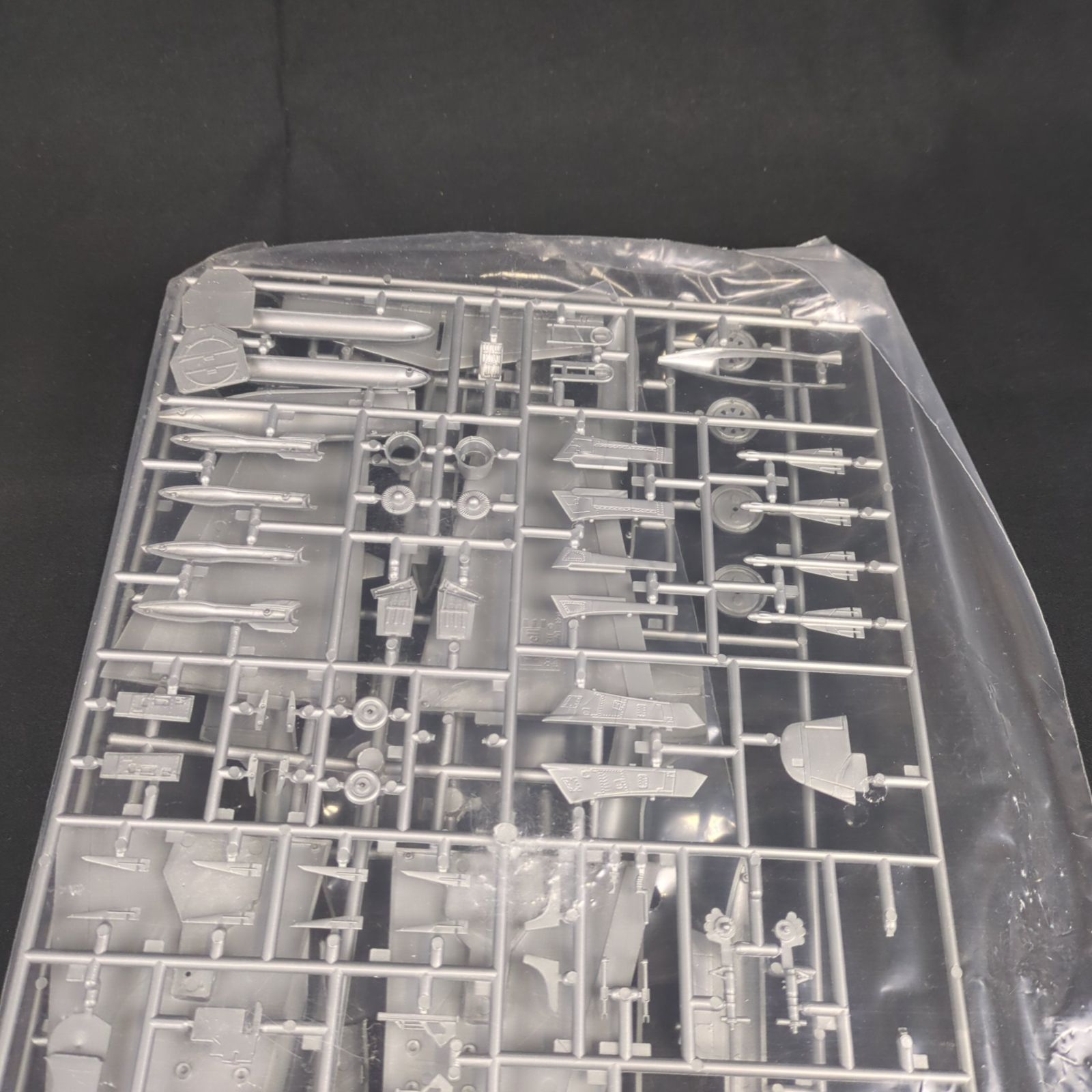 州空軍 パッケージ傷みあり