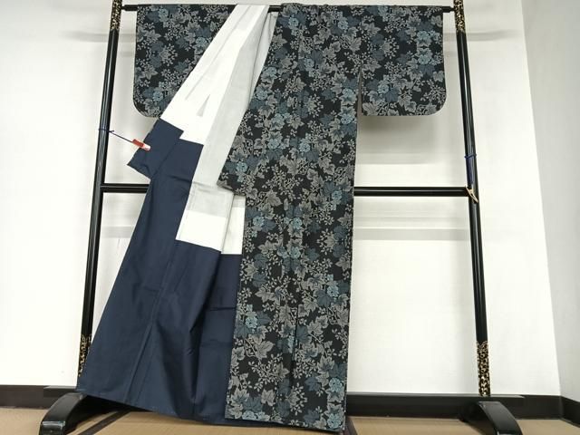平和屋着物○本場大島紬 カタス9マルキ 枝花文 正絹 逸品 AAAY5992ph
