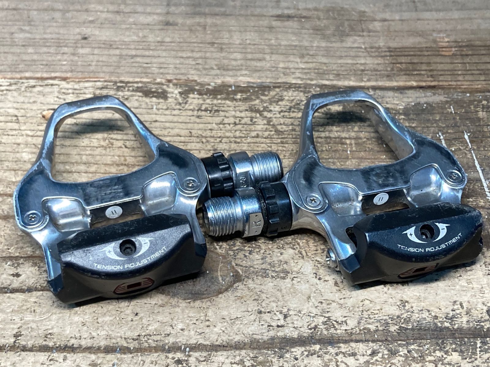 パーツ SHIMANO105 JF945 シマノ SHIMANO 105 PD-5700 ビンディングペダル SPD-SL