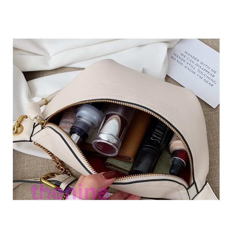 ウエストポーチ